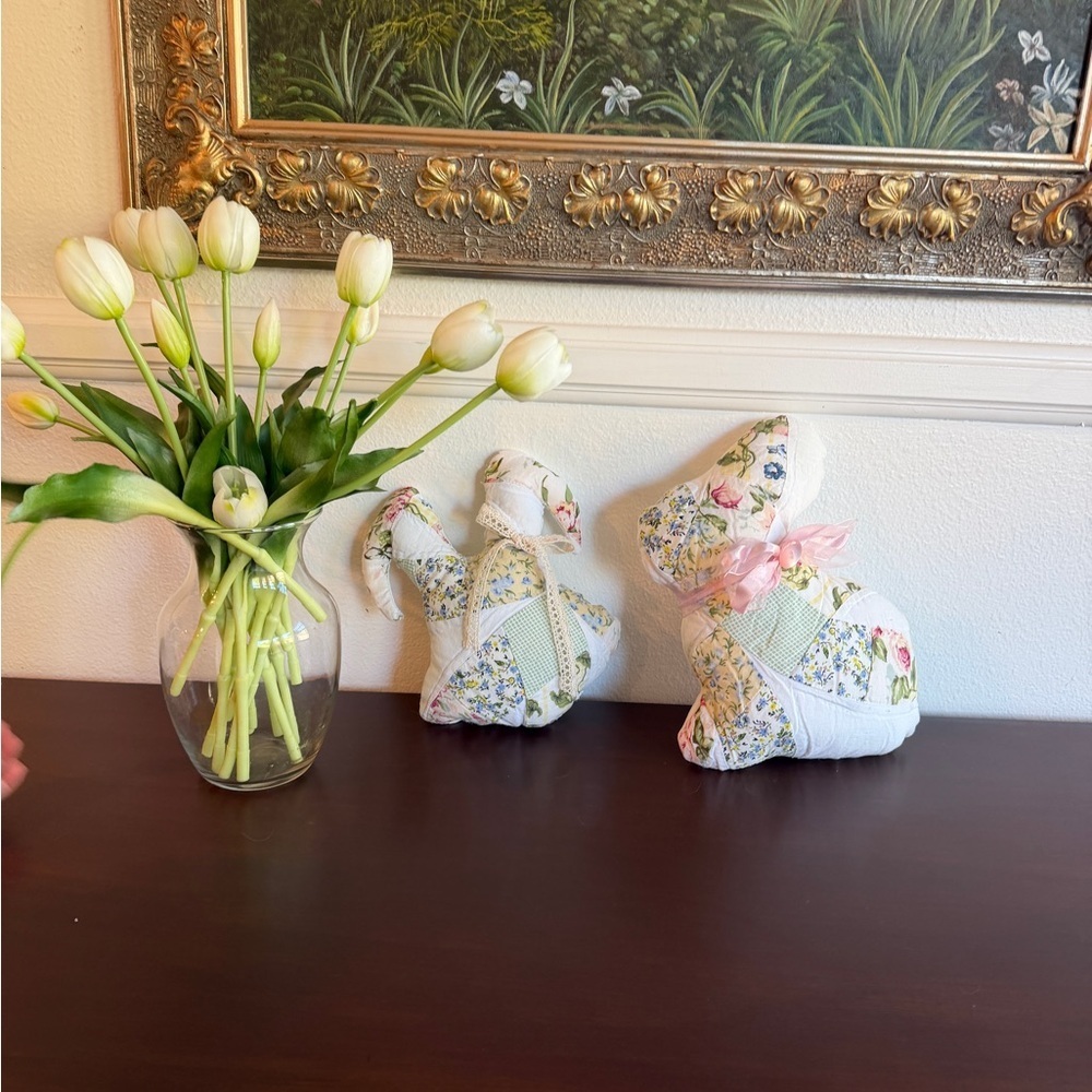 Set of two handmade Floral quilt Easter Bunny Pillow Set - Picture 5 of 5